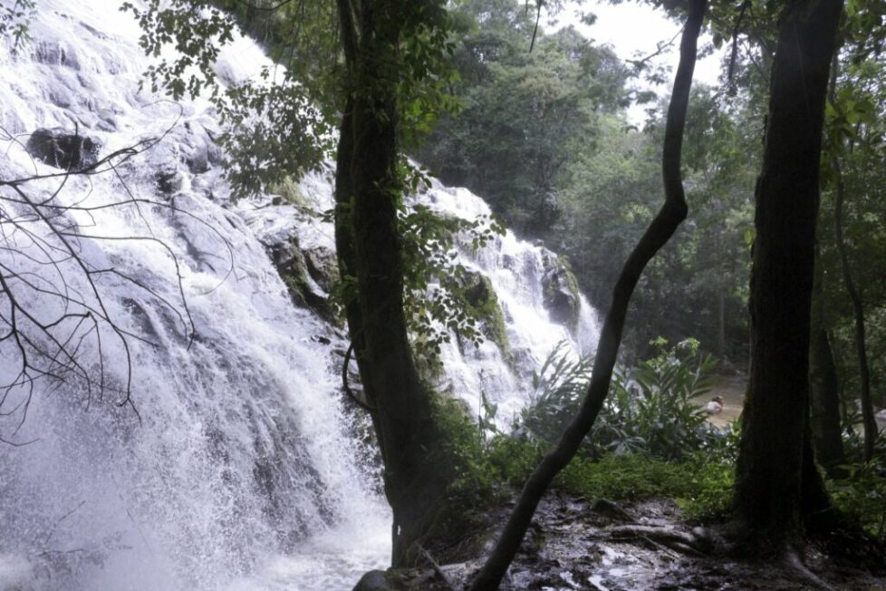 Cachoeira Escondida