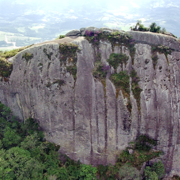 Passeio Pedra do Cume